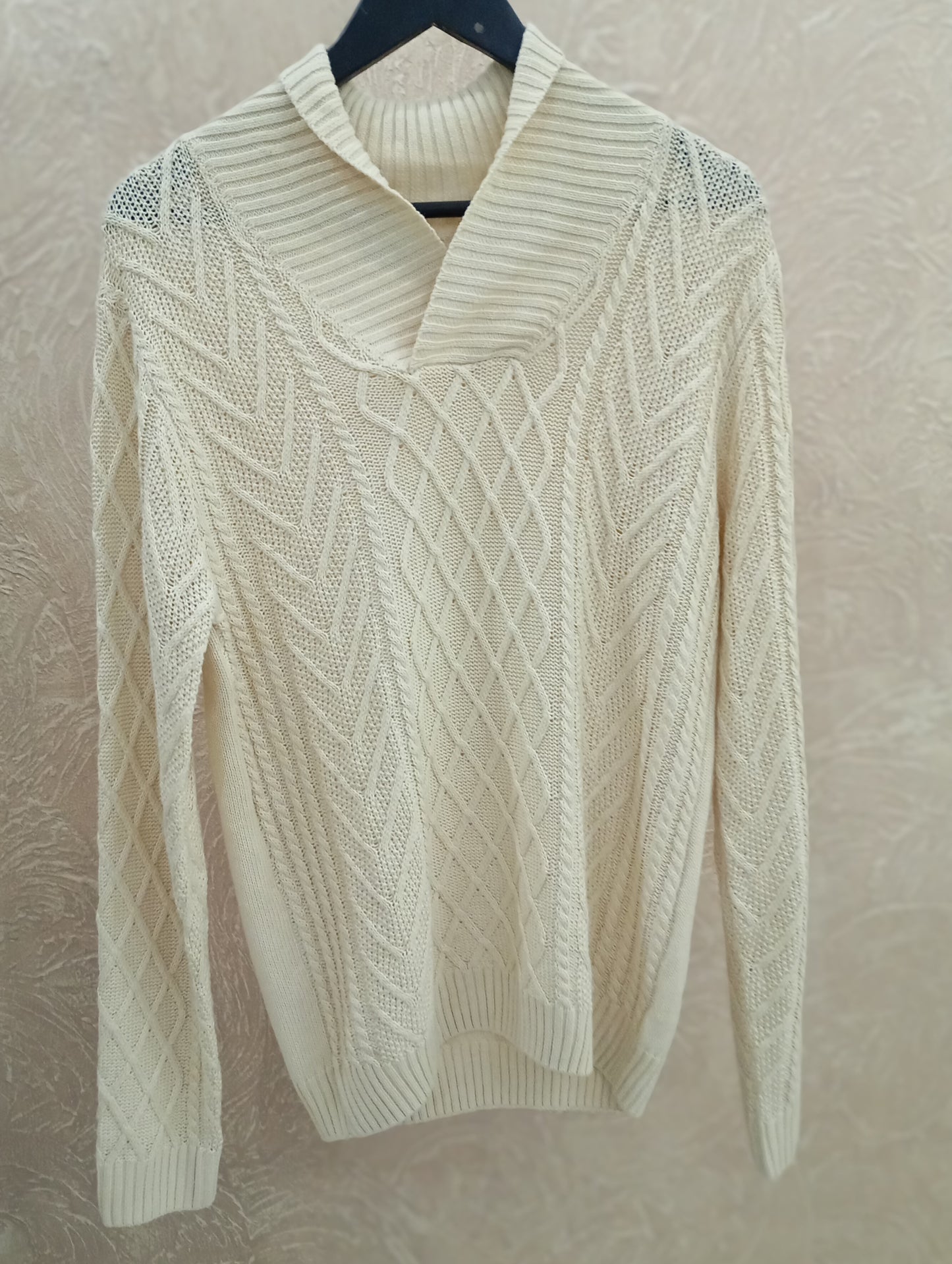 Cream Cable-Knit Sweater – Stockers